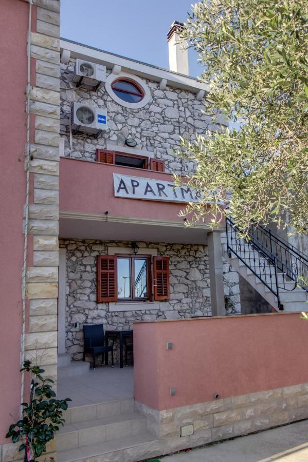 Apartments Rosa Mali Losinj Exterior photo