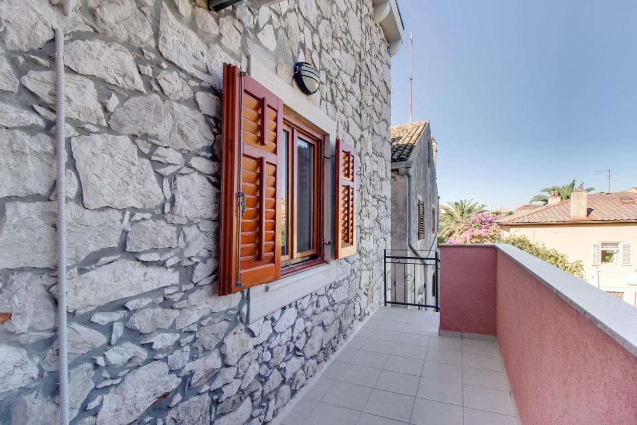 Apartments Rosa Mali Losinj Exterior photo