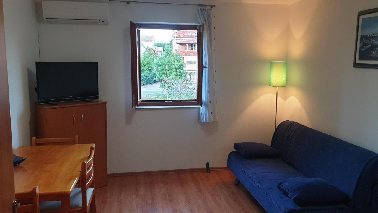 Apartments Rosa Mali Losinj Exterior photo